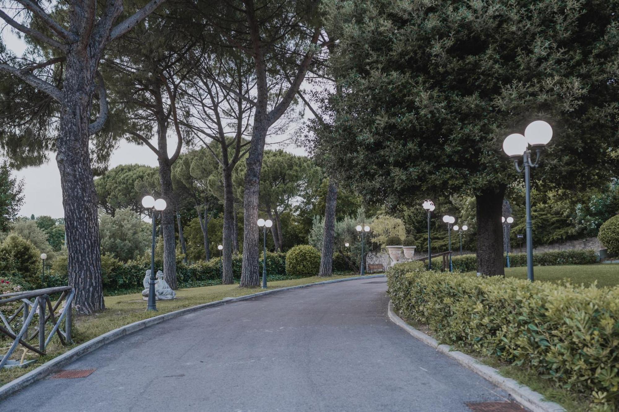 Hotel Bramante Todi Eksteriør billede